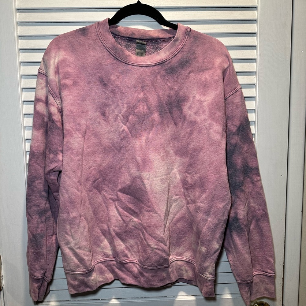 Dip dye- Gildan crewneck sweatshirt